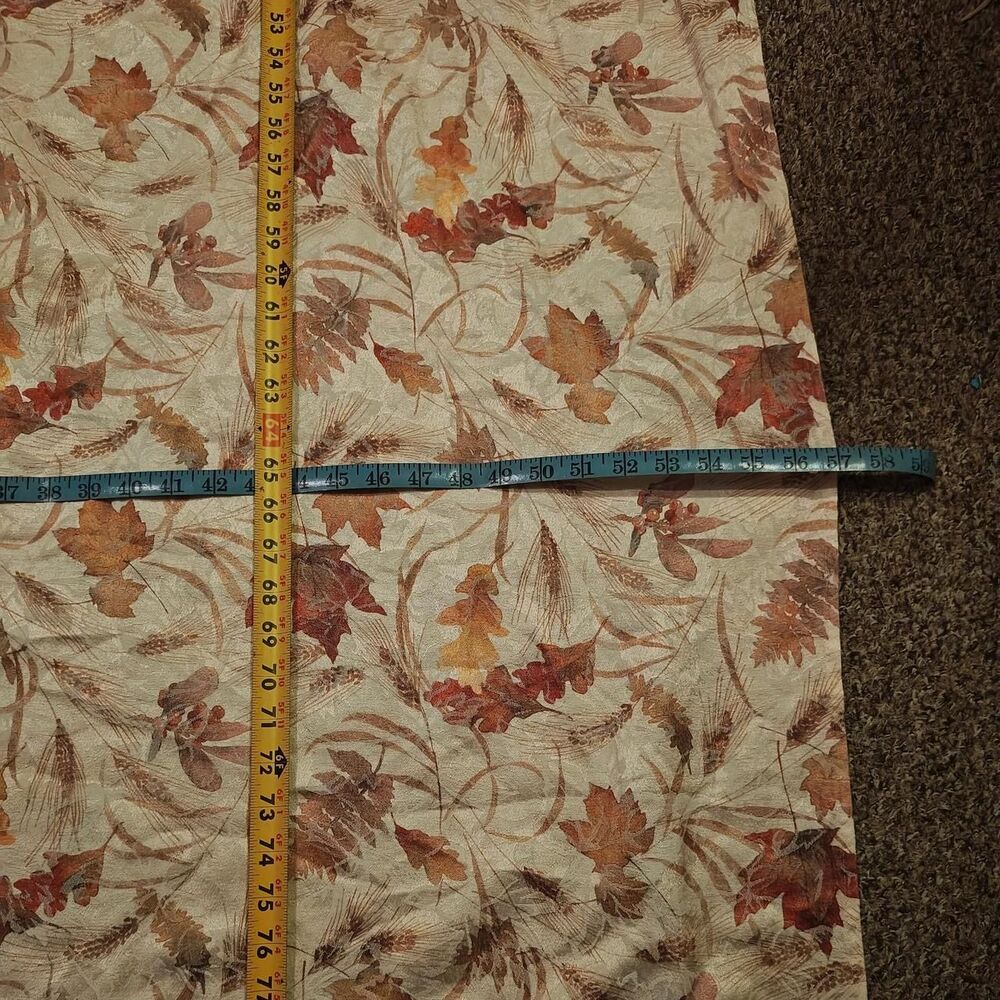 Tablecloth fabric fall leaf pattern - Picture 6 of 6